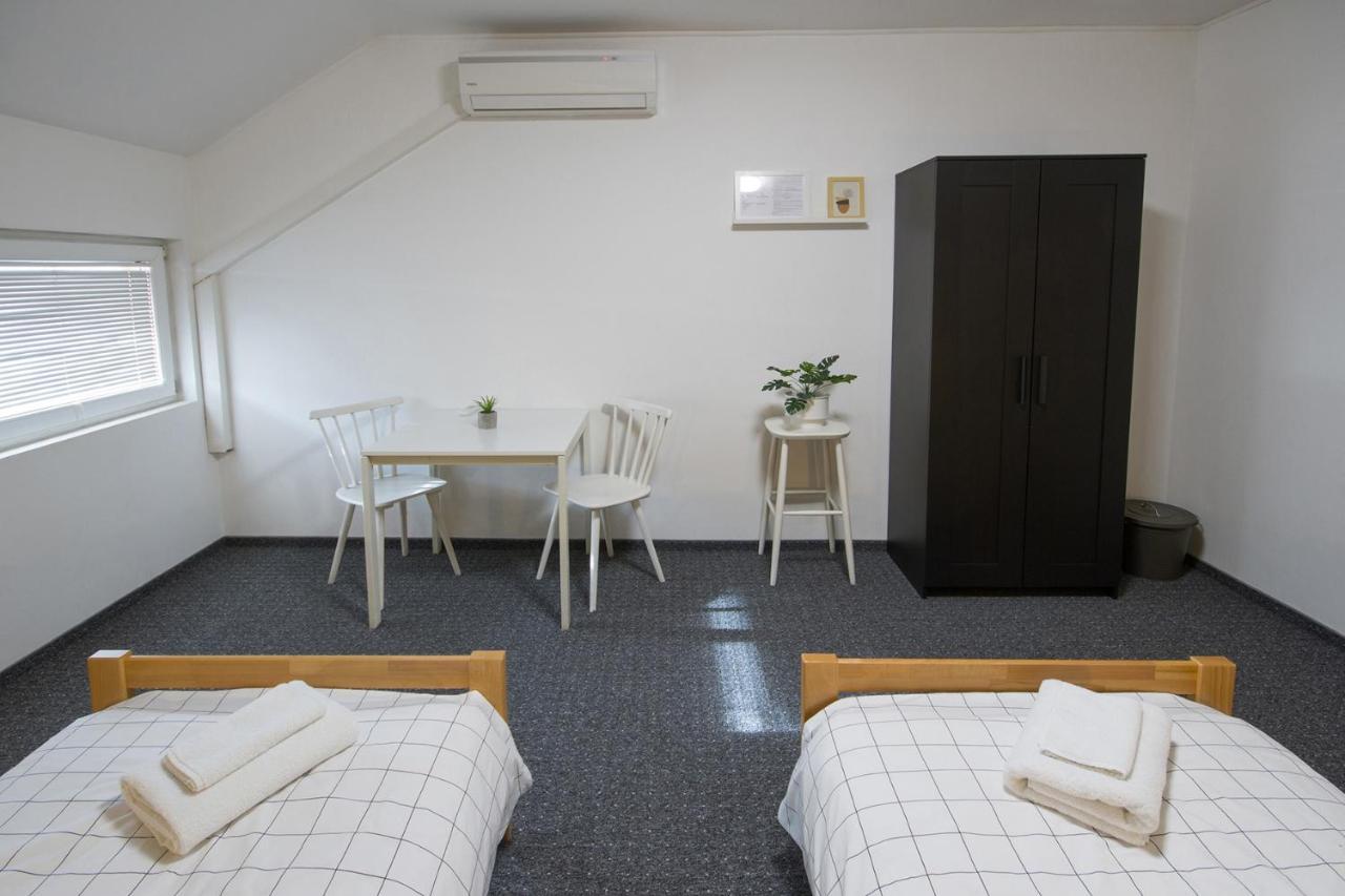 Rooms 71 ซาเกร็บ ภายนอก รูปภาพ