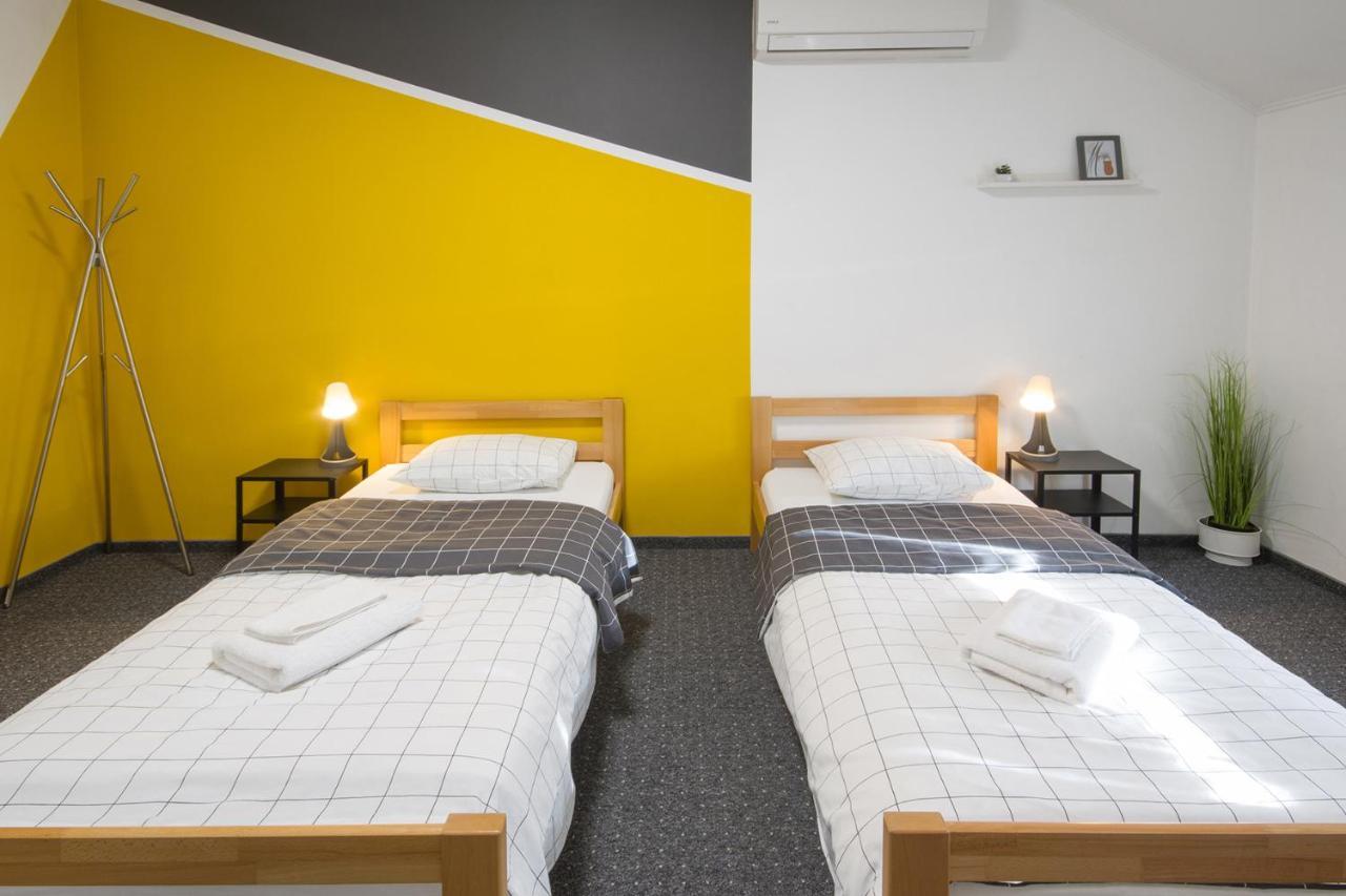 Rooms 71 ซาเกร็บ ภายนอก รูปภาพ